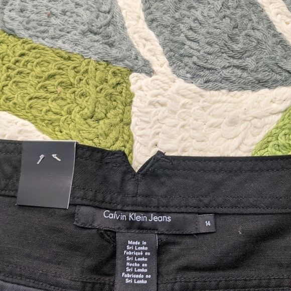 Calvin Klein Linen Black Shorts New Size  14 - Picture 2 of 4